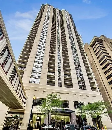 200 N Dearborn St #2102