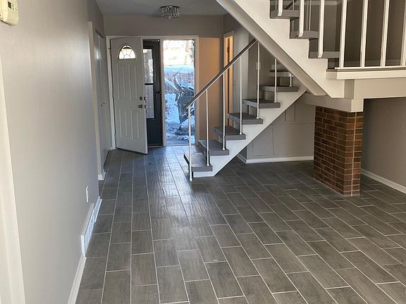 3rd image of 9274 Fernwood Dr