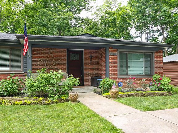 3rd image of 4754 Vicbarb Ln