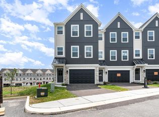 2 Morgan Cir, Carlisle, PA 17013