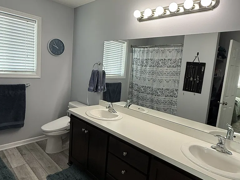 Main Bathroom
