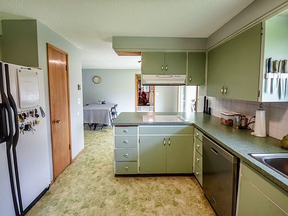 3rd image of 1816 Shamrock Dr