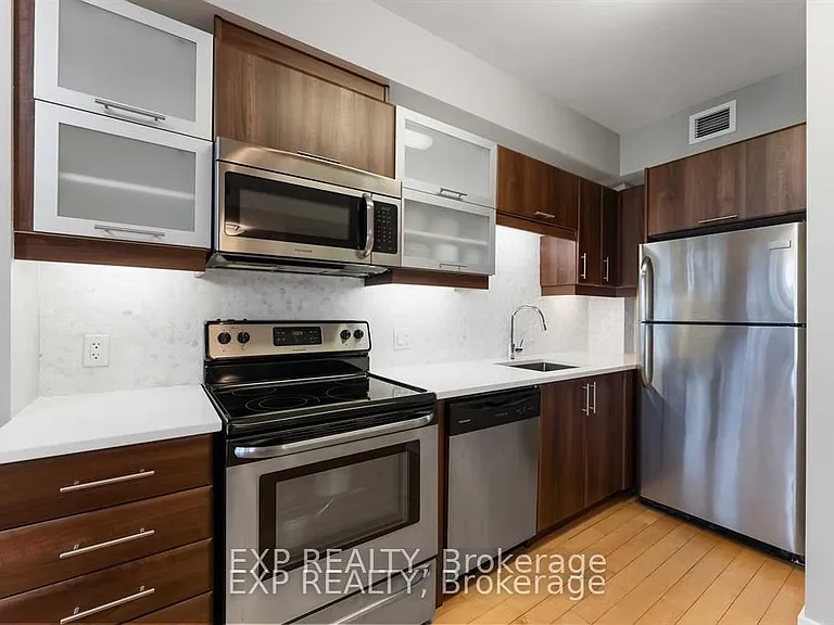 40 Nepean St #1607 — Photo 13