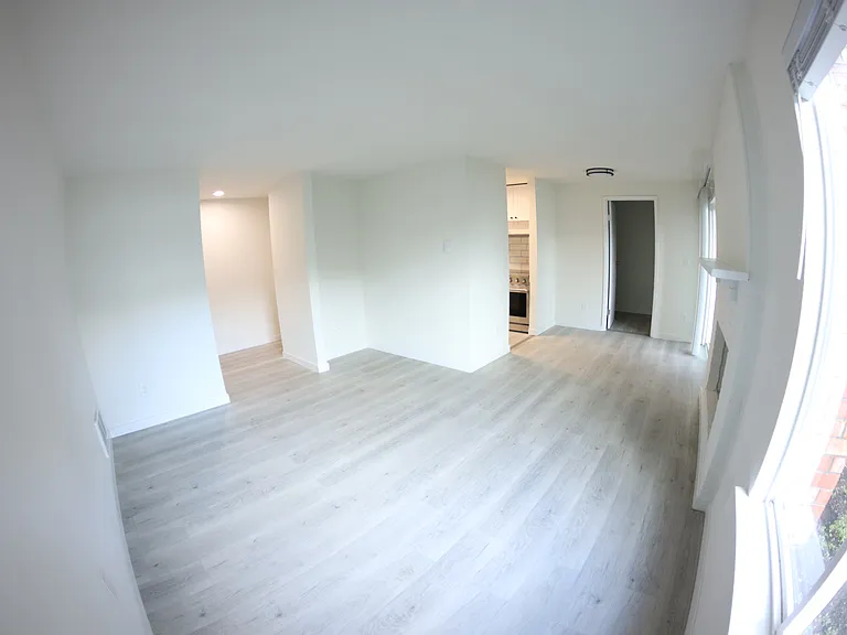 Living & Dining Area