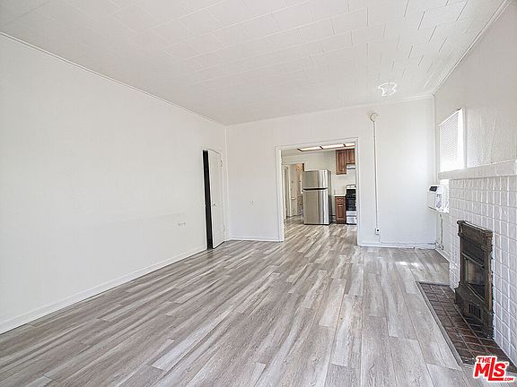 5th image of 336 S Wilton Pl #338