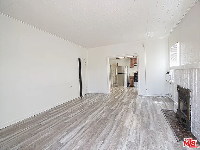 336 S Wilton Pl #338 — Photo 5
