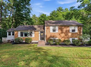 62 Juniper Rd, Andover, MA 01810
