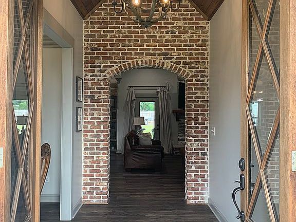 3rd image of 12184 Lakeview Manor Dr