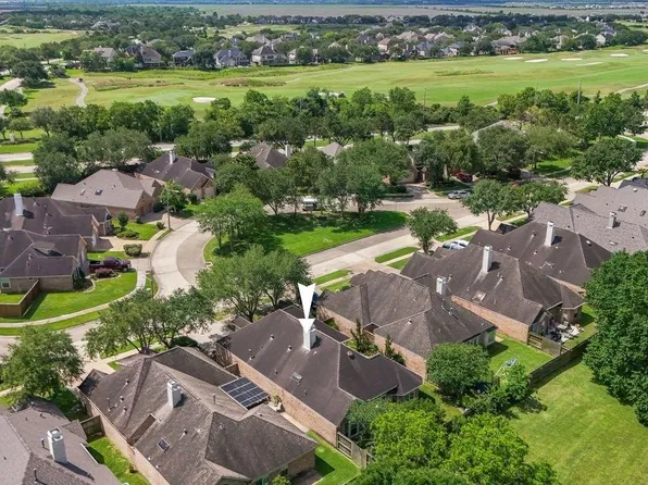 5210 Cottonwood Creek Ln, League City, TX 77573