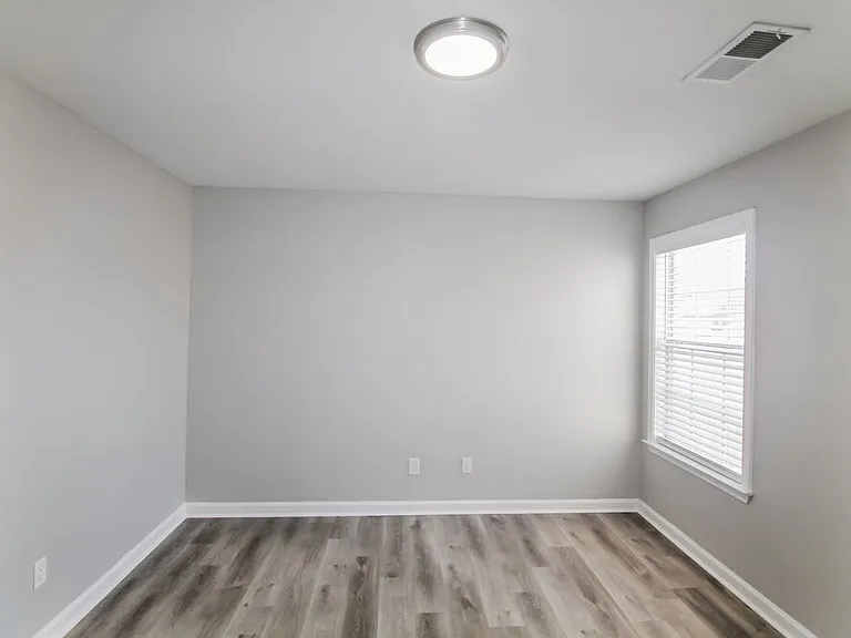 8565 Griffin Park Dr — Photo 18