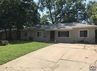 3379 SW Kirklawn Ave, Topeka, KS 66611