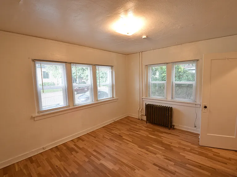 1145 Pennsylvania Ave #2 — Photo 11
