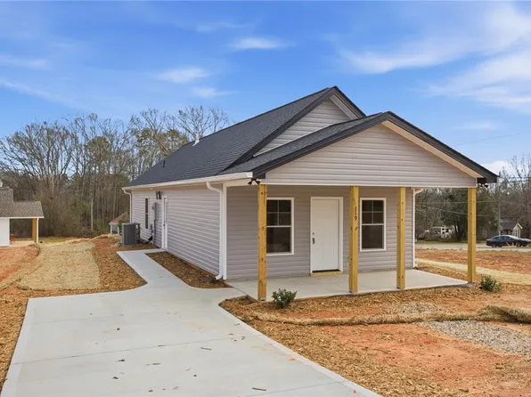 119 Riley St, Westminster, SC 29693