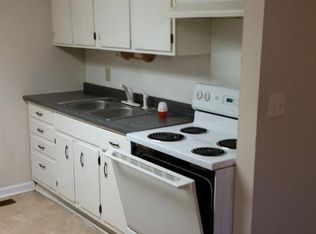 5510 Lakeview Dr, Austell, GA