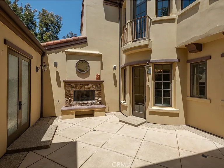 25561 Prado De Las Bellotas — Photo 3