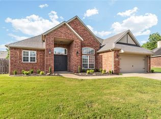 4344 E Troon Dr, Fayetteville, AR 72701