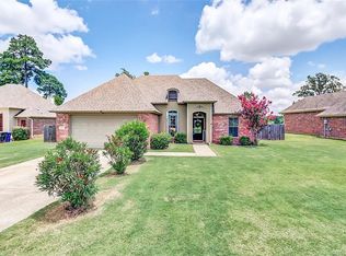 3557 Lakeside Dr, Shreveport, LA 71119