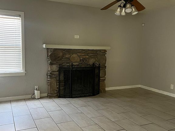 4th image of 1709 Roanoke Ave