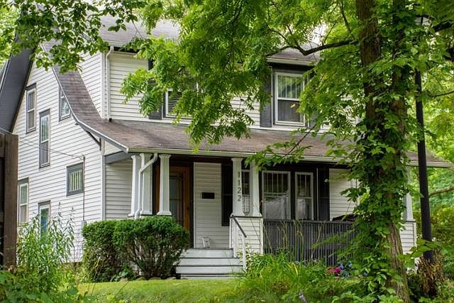 1st image of 1122 N Niles Ave
