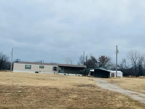 19900 E 32nd St, Yale, OK 74085