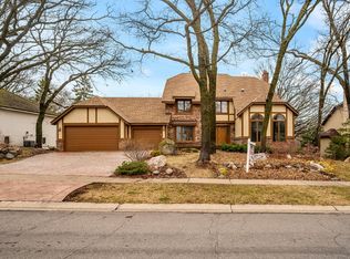 7855 134th St W, Apple Valley, MN 55124
