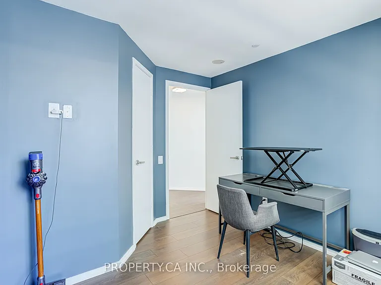 45 Charles St E #502 — Photo 30