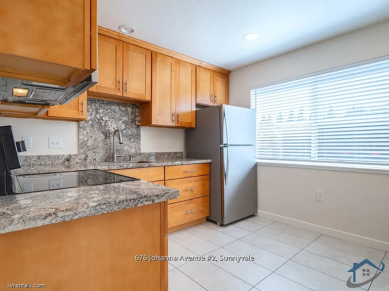 676 Johanna Ave #2 — Photo 7