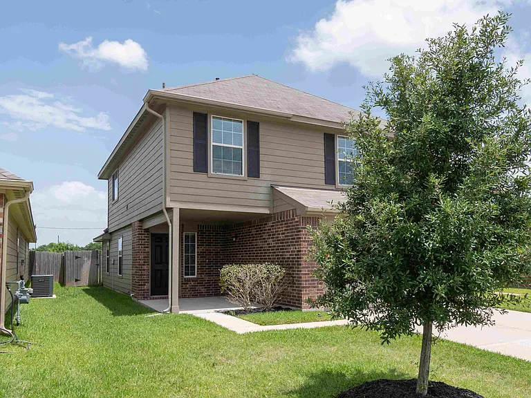 5854 S Brenwood Dr — Photo 3