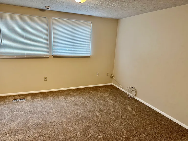3723 Castle Ter — Photo 17