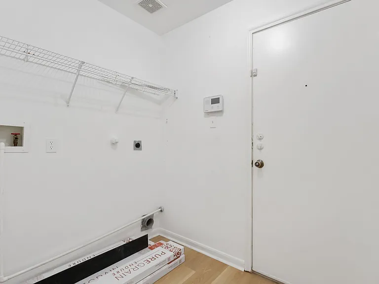 210 Laceleaf Ln — Photo 23