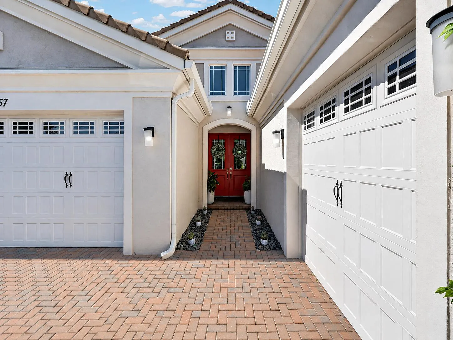 4 bed, 4.5 bath, 2720 sqft, $4,500 — Photo 3