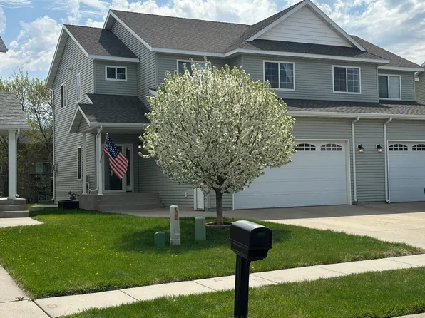 3834 48th St S #1, Fargo, ND 58104