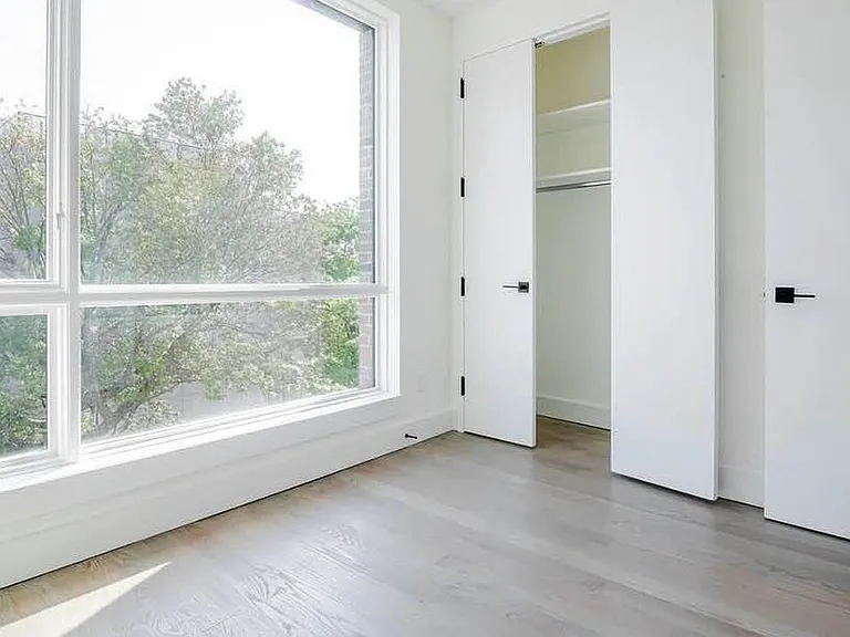 2909 Albemarle Rd #4R — Photo 8