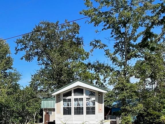 2nd image of 731 Buena Vista Dr