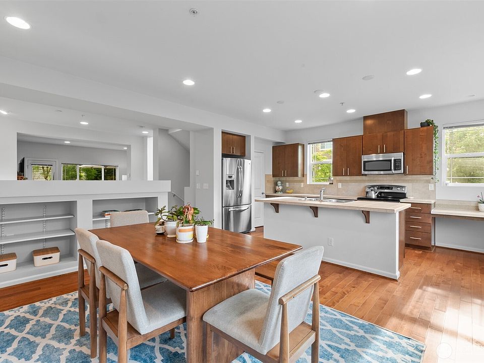 1st image of 15720 Manor Way #Q8