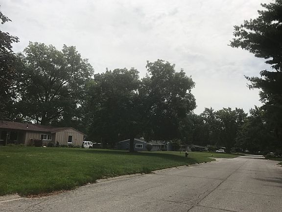 4th image of 3450 E Lincolnshire Blvd