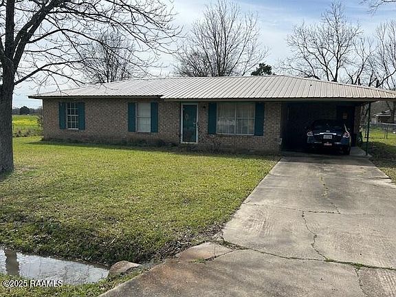 2nd image of 355 Stephanie St