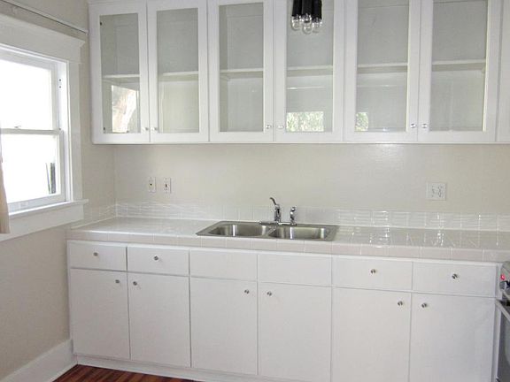 2nd image of 205 Horizon Ave #4
