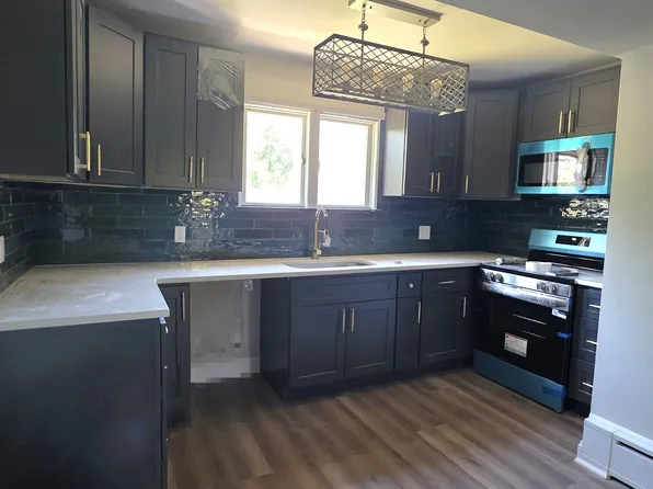 701 Pine St, Egg Harbor City, NJ 08215