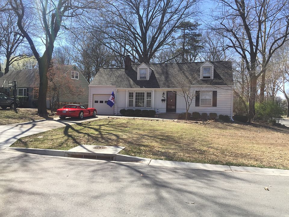 1st image of 4141 W 72nd Ter
