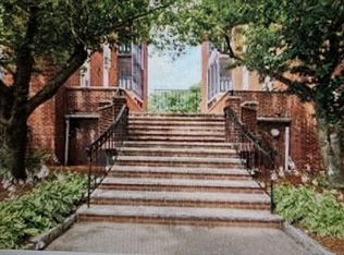 31 Lodgen Ct APT 3D, Malden, MA 02148