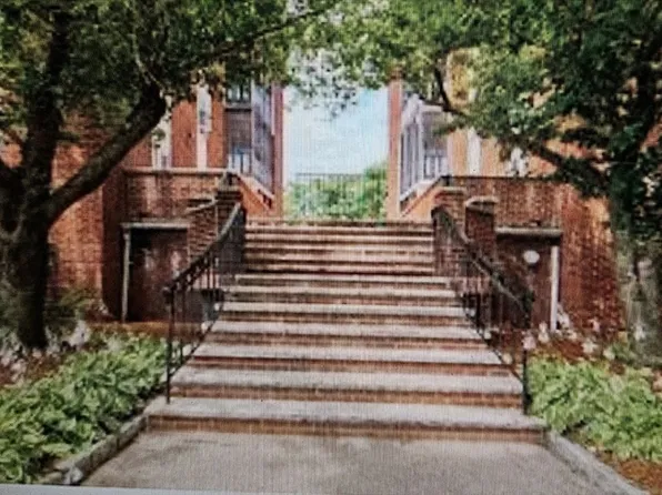 31 Lodgen Ct APT 3D, Malden, MA 02148