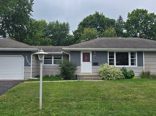 2919 W 87th St, Bloomington, MN 55431