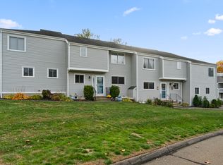 103 Fresh Meadow Rd #103, Branford, CT 06405