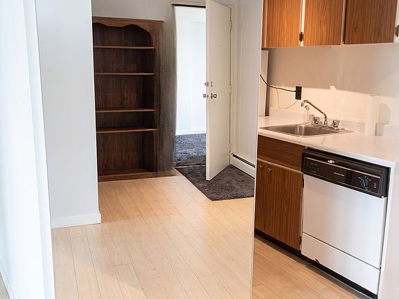 3rd image of 7280 Lindsay Rd #5