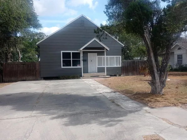 318 E Kenedy Ave, Kingsville, TX 78363