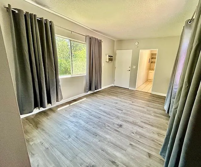 Studio, $1,695 — Photo 4