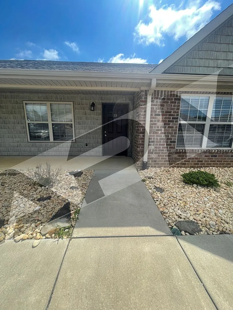 Modern 2-Bedroom Apartment in Rogersville, AL Move-In Ready! — Photo 1