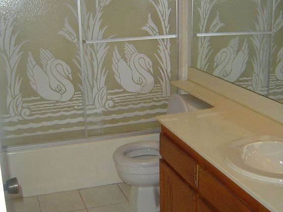 2ND BATHROOM