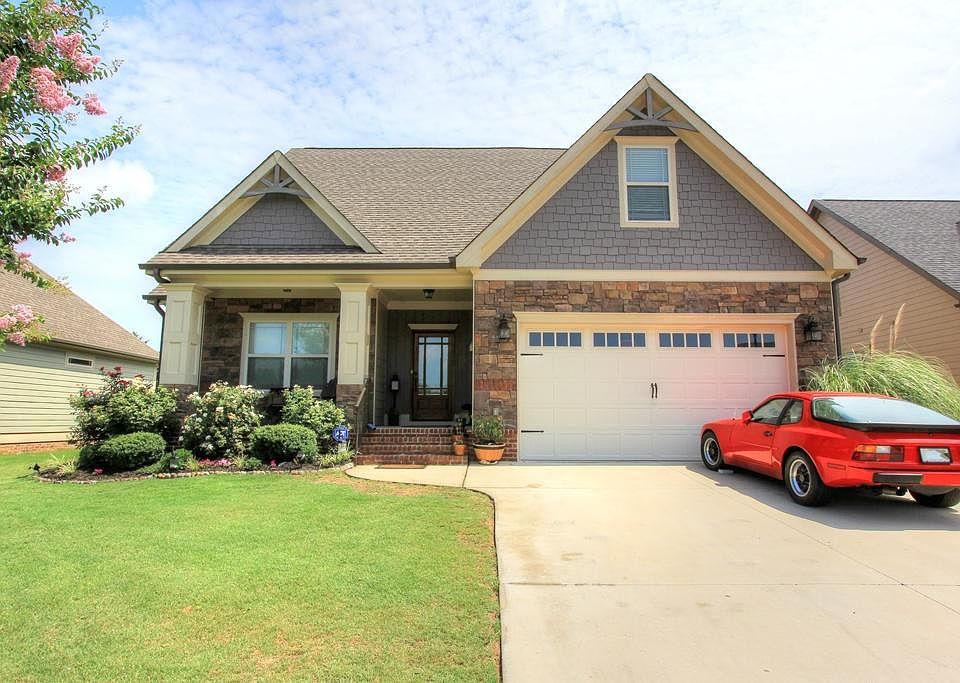 1st image of 8557 Seven Lakes Dr